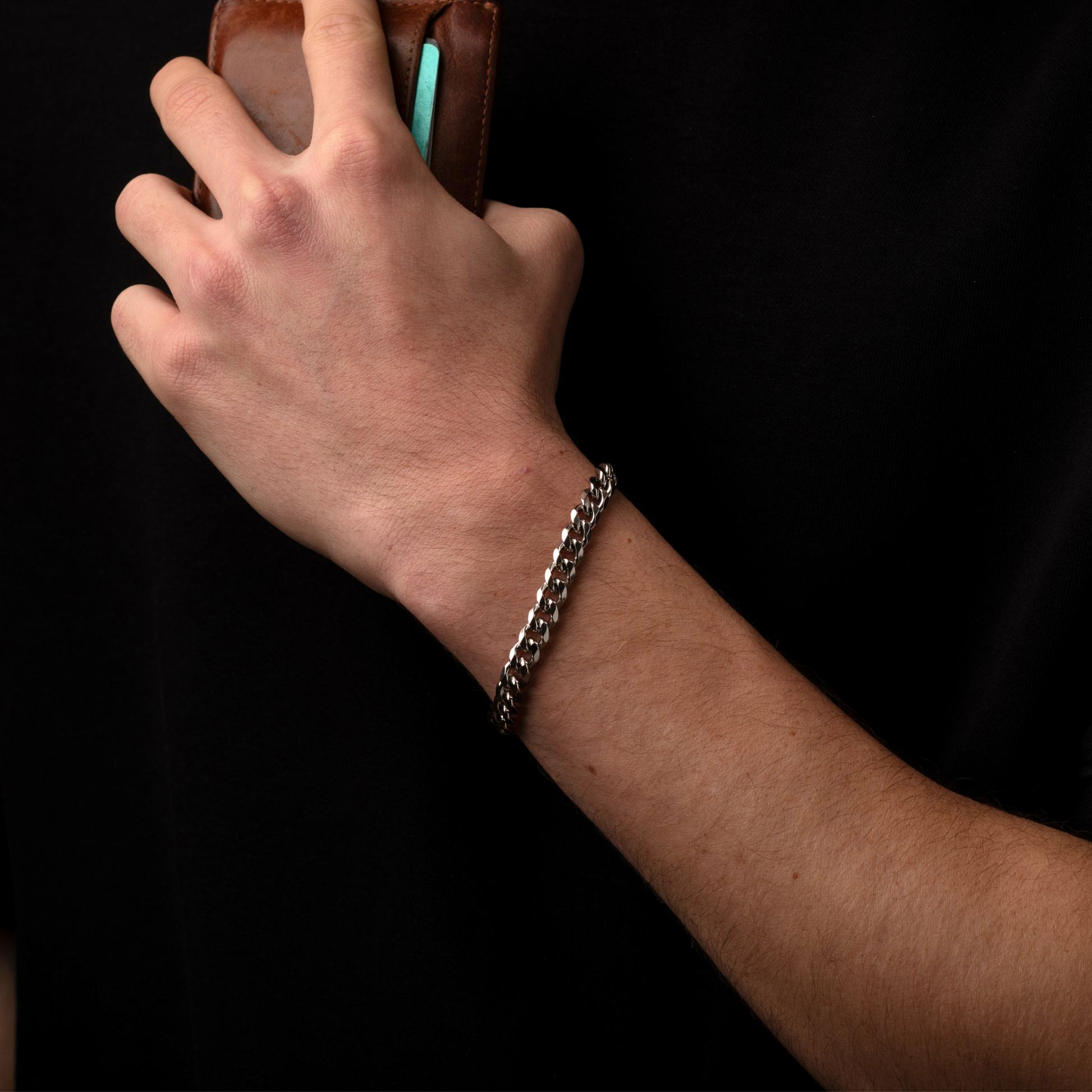 Valcien - 7mm Silver Chain Bracelet – Polished Stainless Steel Curb Chain for Men | Timeless Minimalist Design